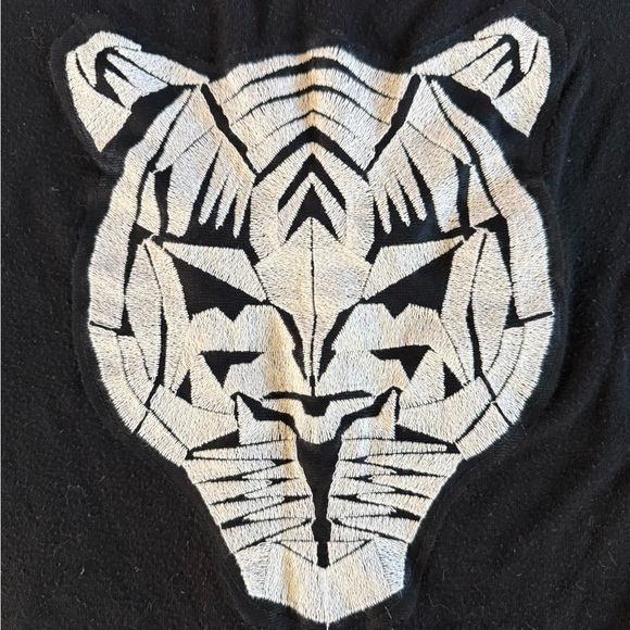 Tilo Women’s Sweater Size L Tiguer Embroidered Black Rayon Blend Made In USA - Picture 3 of 7